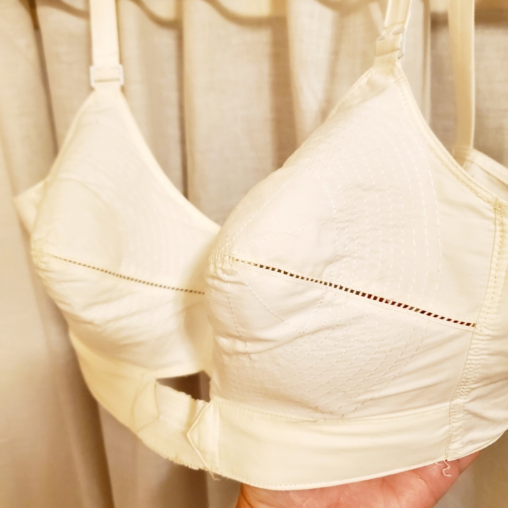 Maidenform Vintage Chansonette Cone Shaped Bra 34C
